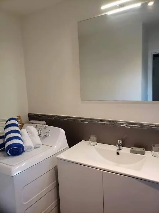 Convenient Studio Apt Near Airport, Beaches & Food Cupecoy  Sint Maarten